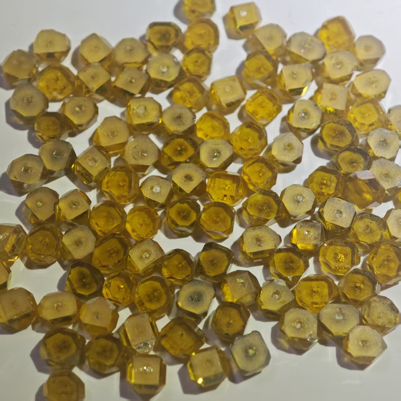 MCD / HPHT Single Crystal Diamond Crystals for Industrial Tools
